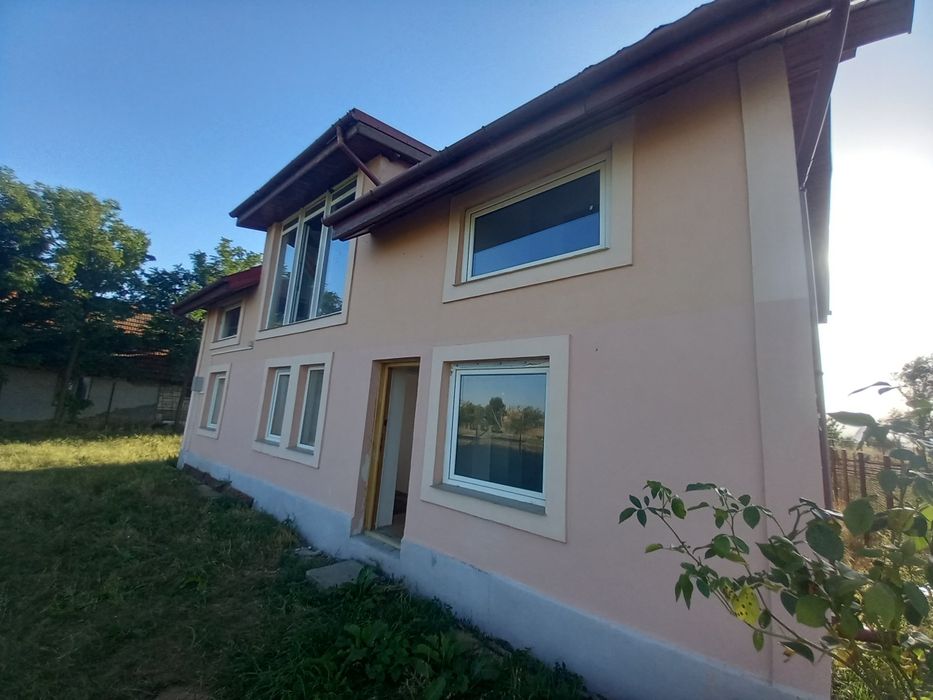 Propietar Schimb cu Apartament ViLa cu Teren