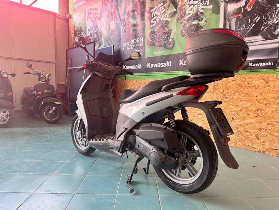 Aprilia Sportcity 200