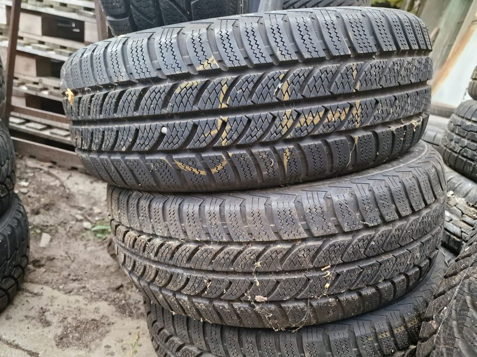 Cauciucuri 215 60 17 C