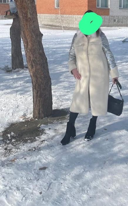 Продам белую шубку