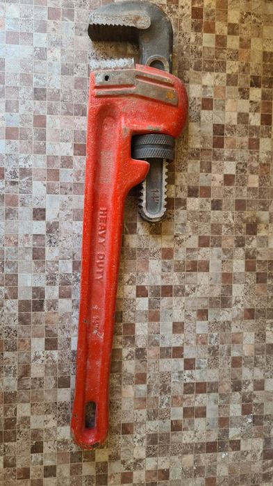 Продам газовый ключ компаний Primat