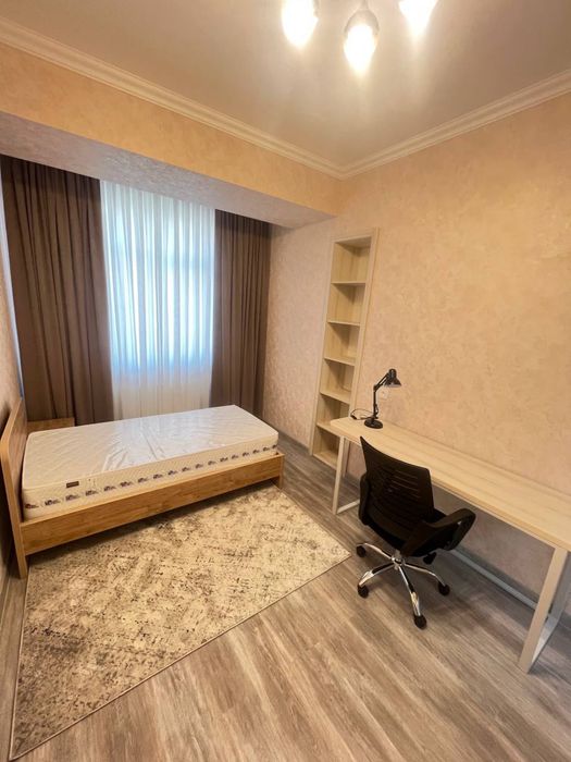 Продаётся 3 комнатная квартира на Максима горького