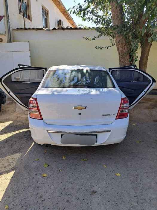 SROCHNA COBALT sotiladi. 2019 yil. mexanika 135 million. Oq rang