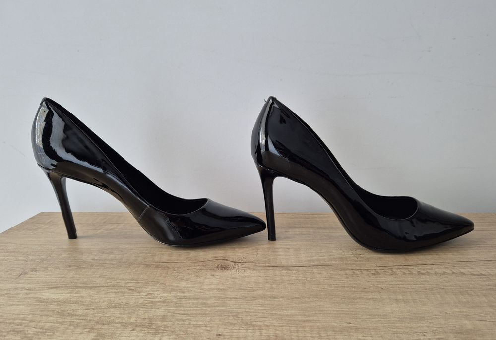 Pantofi piele naturală lăcuită Cosmoparis 39