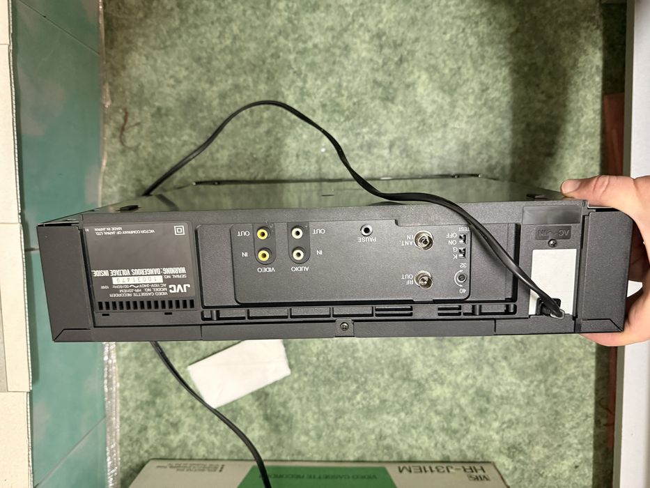Видеомагнитофон JVC HR-J311EM. Б/У