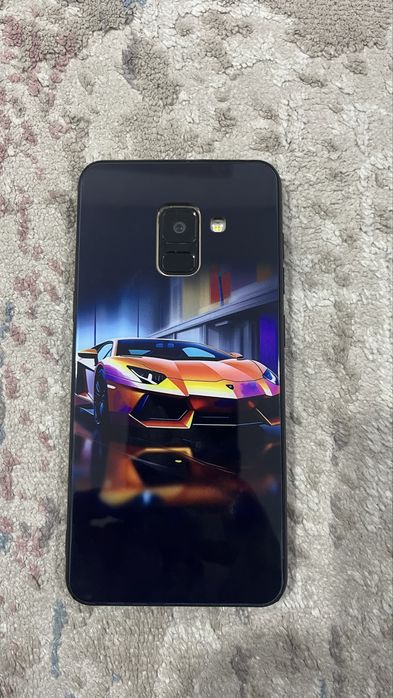 SAMSUNG A8 в отличном состоянии