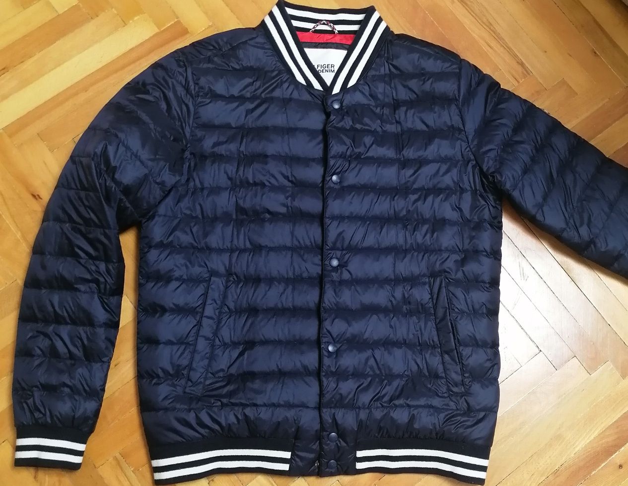 Geaca Tommy Hilfiger XXL