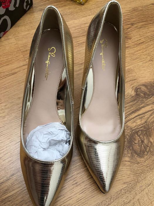 Pantofi stiletto