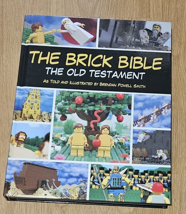 Biblia engleza cu ilustrații lego