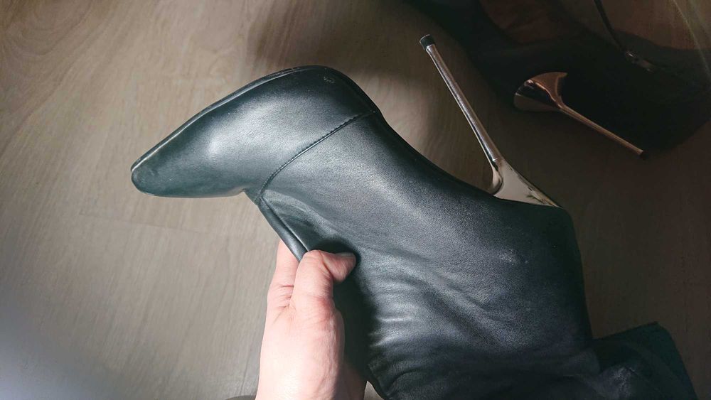 Cizme Overknee ShoeBidooShoes, toc metalic