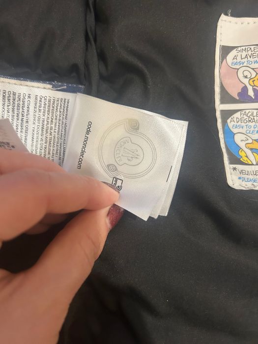 Елек Moncler Монклер