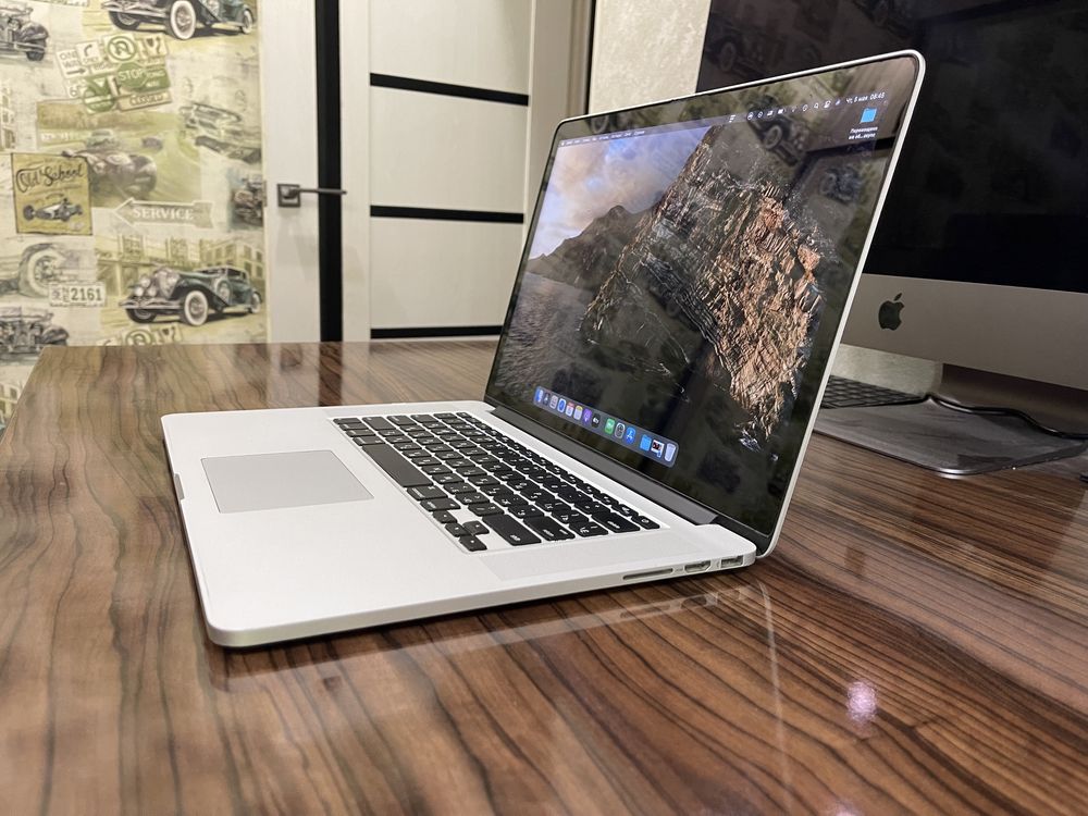 * Apple MacBook PRO 15 Retina A1398 Core i7 Custom 16GB озу