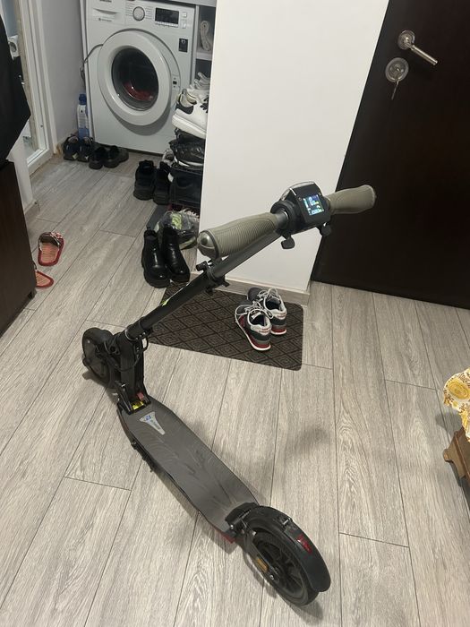 Trotineta electrica Booster ES la pret avantajos