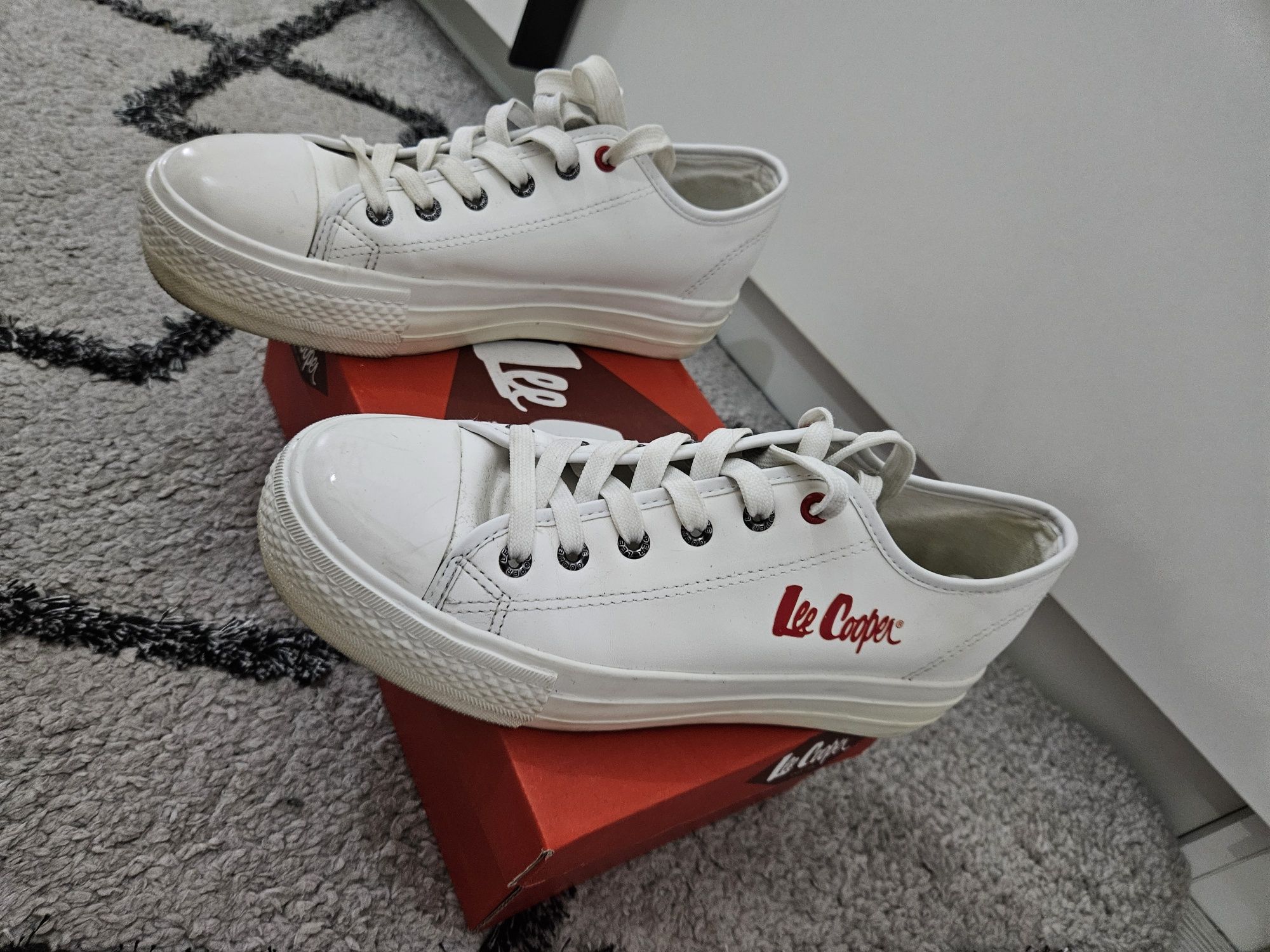 lee Cooper в отлично състояние 41 номер