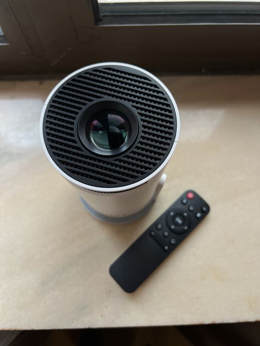 Proiector Video Fituniversal P30Pro 10.000 de lumeni