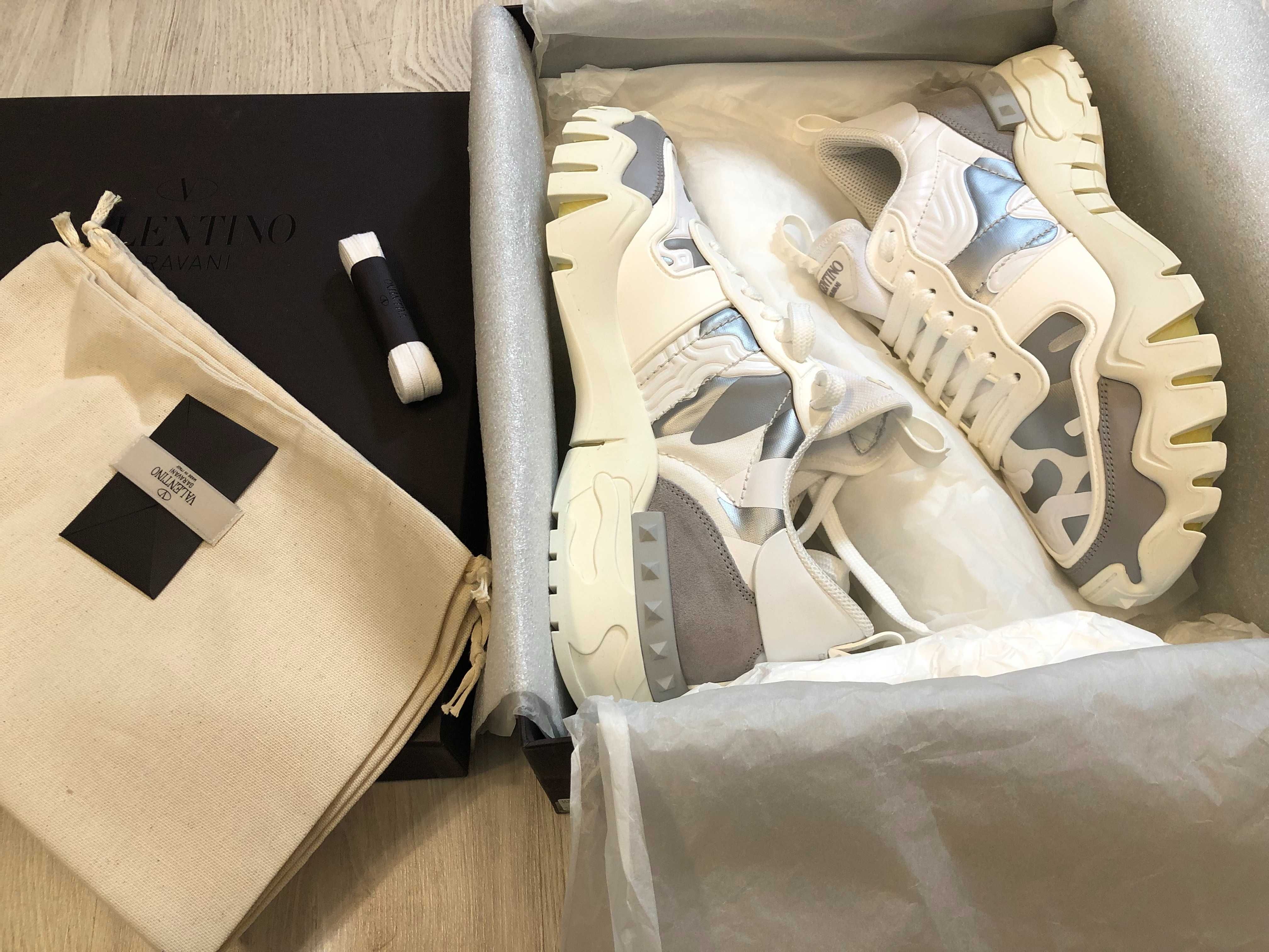 Valentino sneakers 43,5 originali, full box, retail 690 euro
