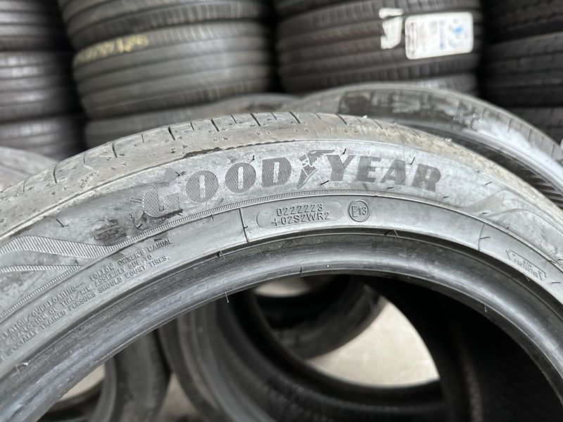 215/50/18 GOODYEAR