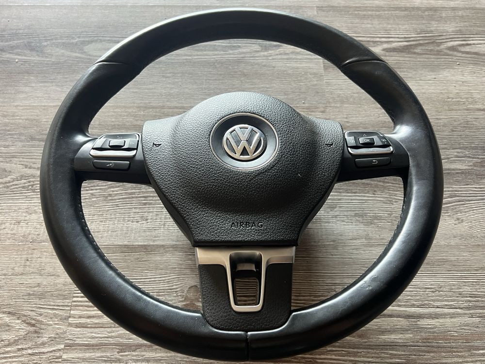 Волан VW Passat 2013г
