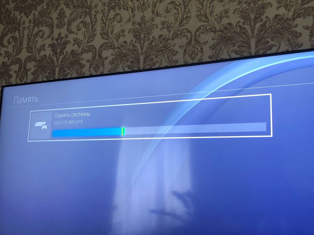 “PS4 Slim 1TB (3-я ревизия) в идеале + 2 DualShock 4 и 8 топовых игр