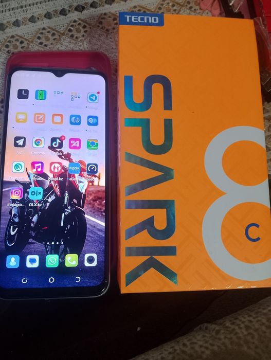 Продам Техно Спарк 8c 128 гиг