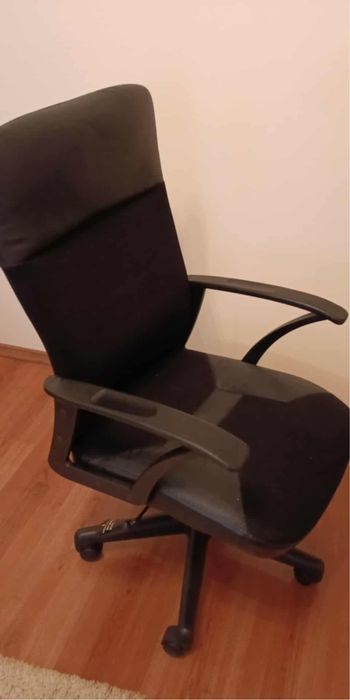 Scaun birou negru