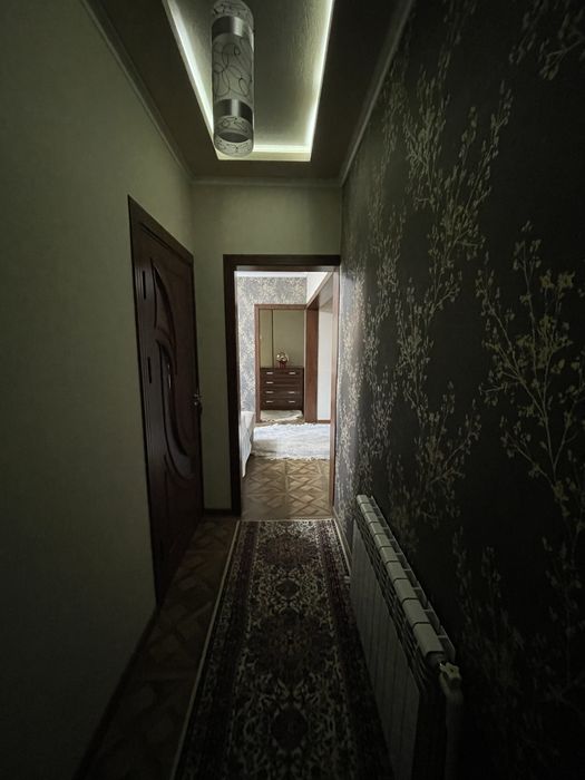 Срочно сотилади 5 хона 3 этаж 9 этажли домда. Согдиана 63 мактаб