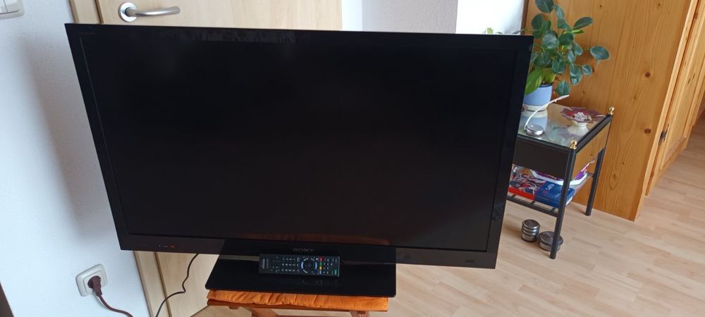 Телевизор SONY KDL-40EX 725