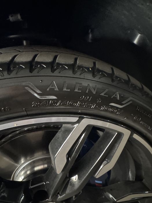 Anvelope Vara Bridgestone Alenza RunOnFlat 245 40 21 // 275 35 21