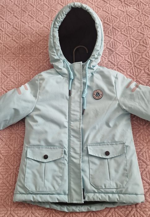 Демисезонная куртка на девочку