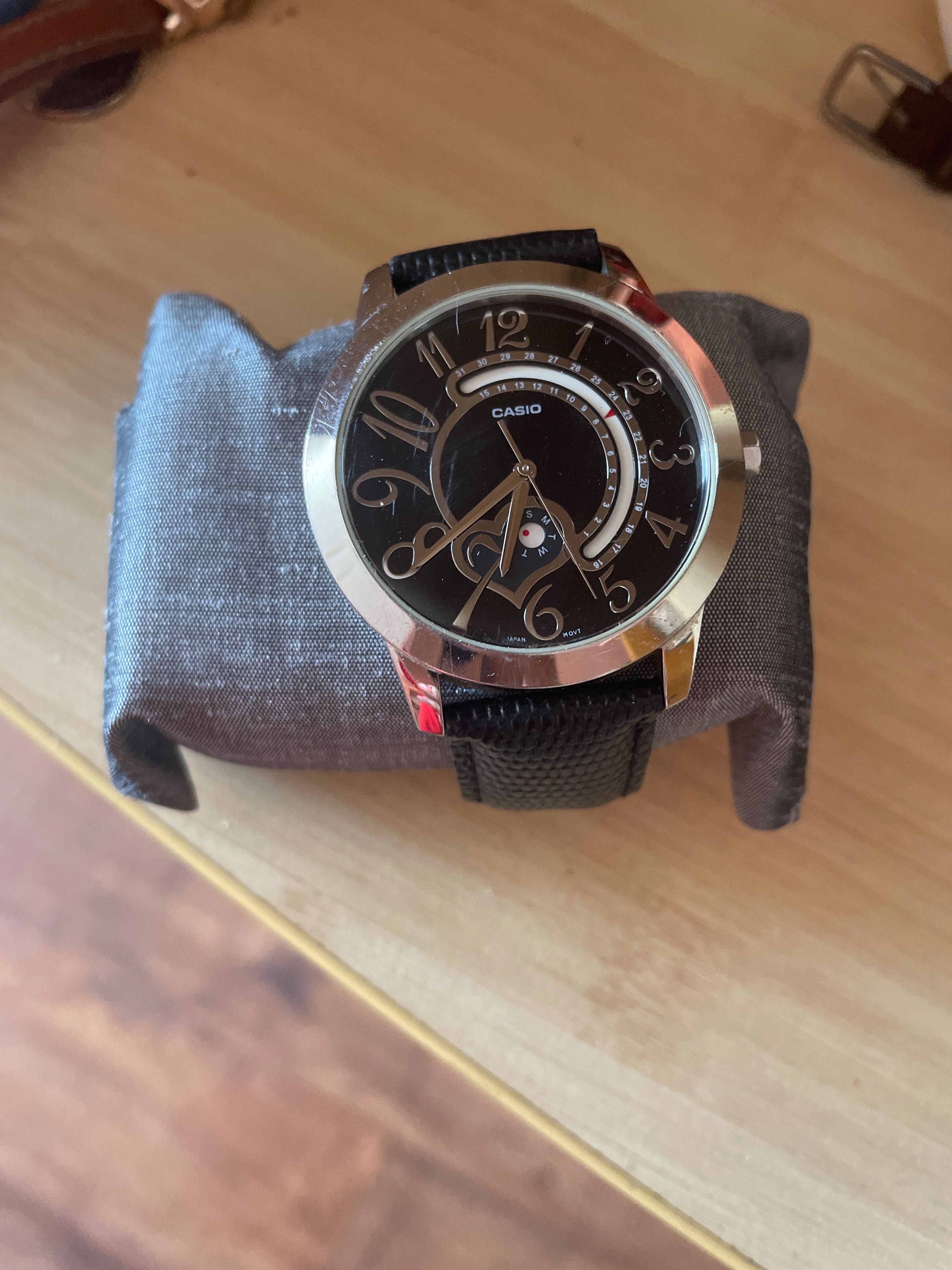 Часовник дамски Casio