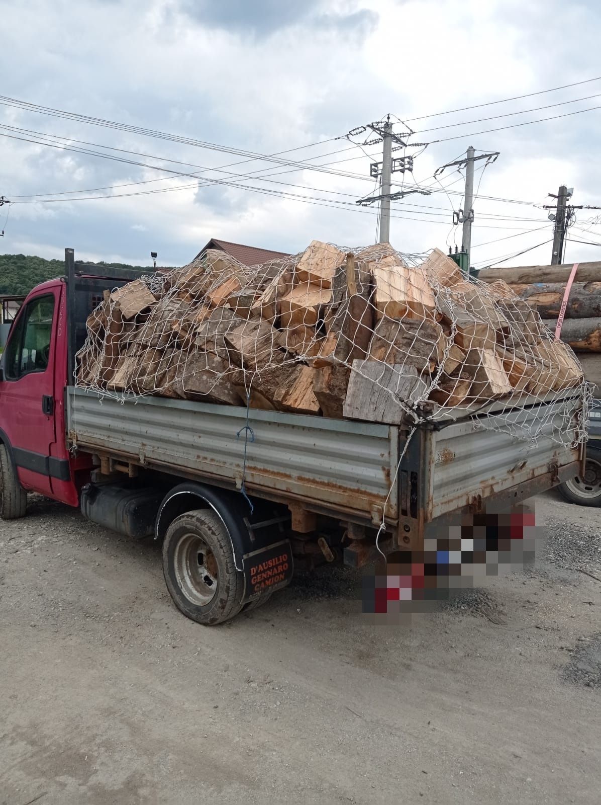 Aduc lemn de foc de esență tare buștean.taiate ș