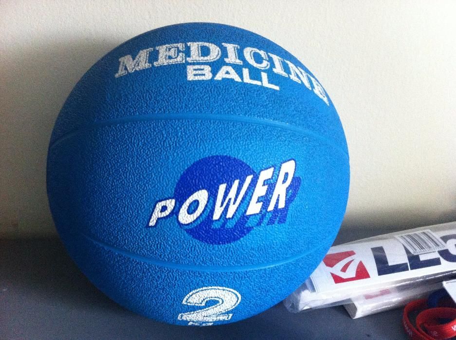 Vand mingi medicinale din plastic special, cu greutati intre 0,8-5 kg!