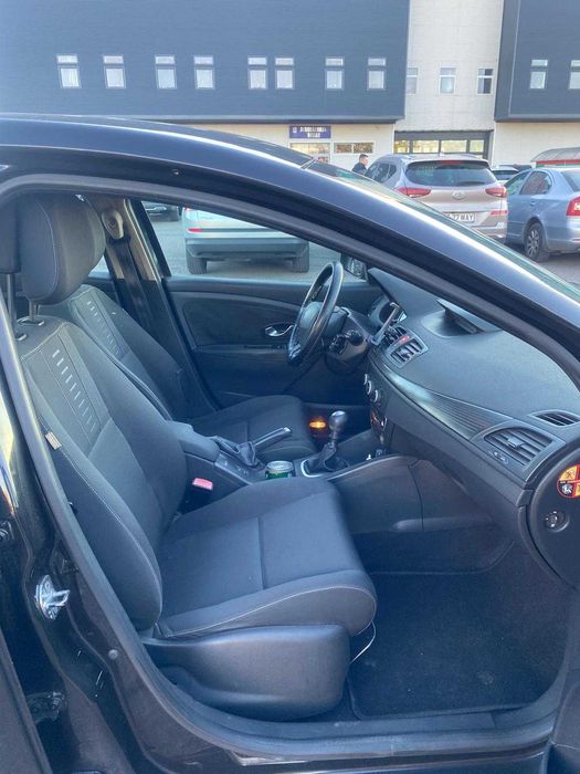 Renault Megane 3 - 3600 E usor negociabil