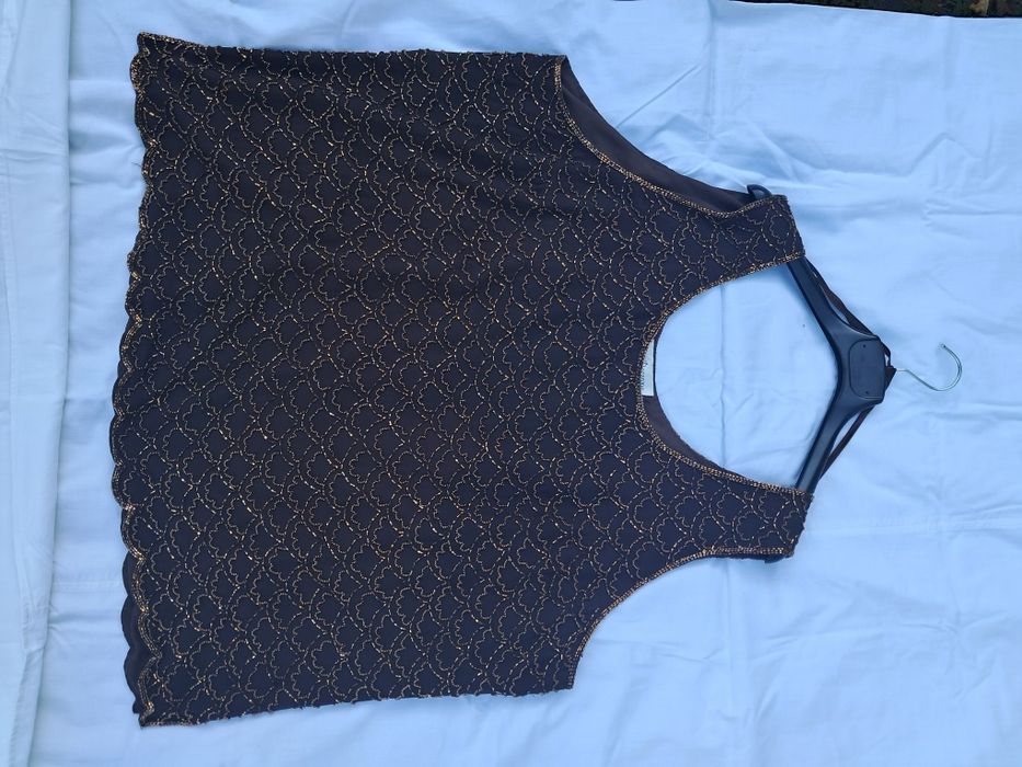 Costum dama ocazii cu margele