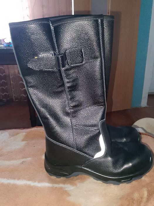 Продам сапоги мужские