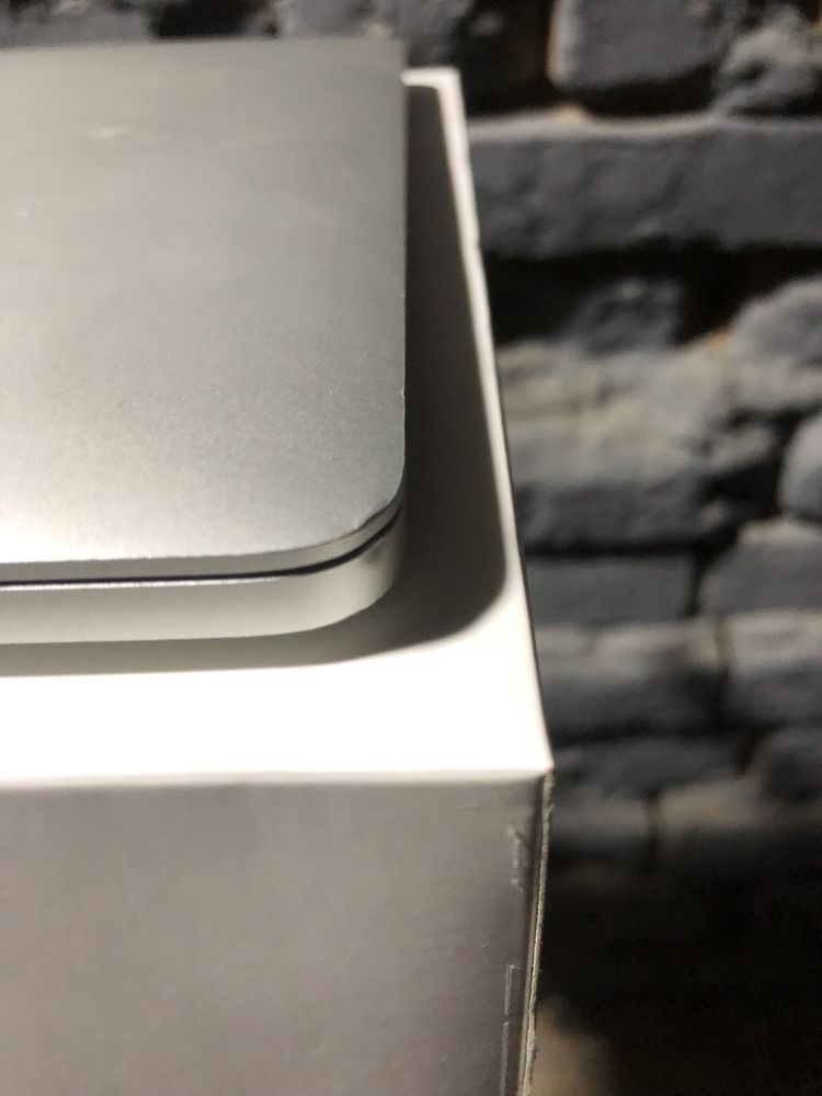 MacBook Pro 13 (8/256)core i5 2019