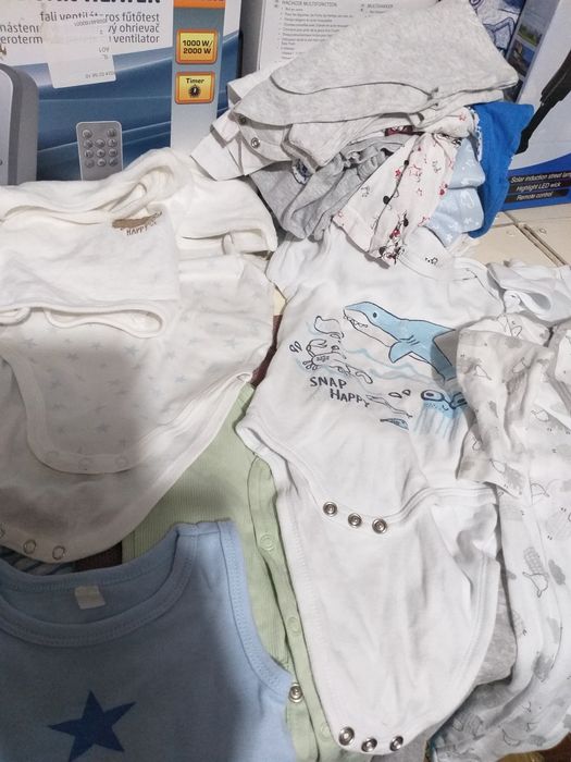 Lot 30 articole Haine Nr 60 -80 60 lei