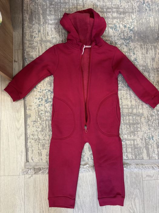 Продам детские осенние вещи