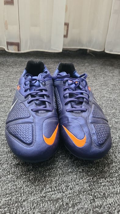Ghete de fotbal nike mercurial
