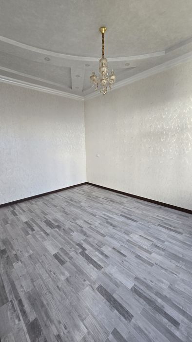 Ibn Sino Taxta bozor yonida 3.3 sotix 8 ta xona Tayyor remont