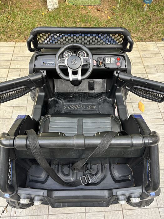 Mercedez Benz- masina electrica