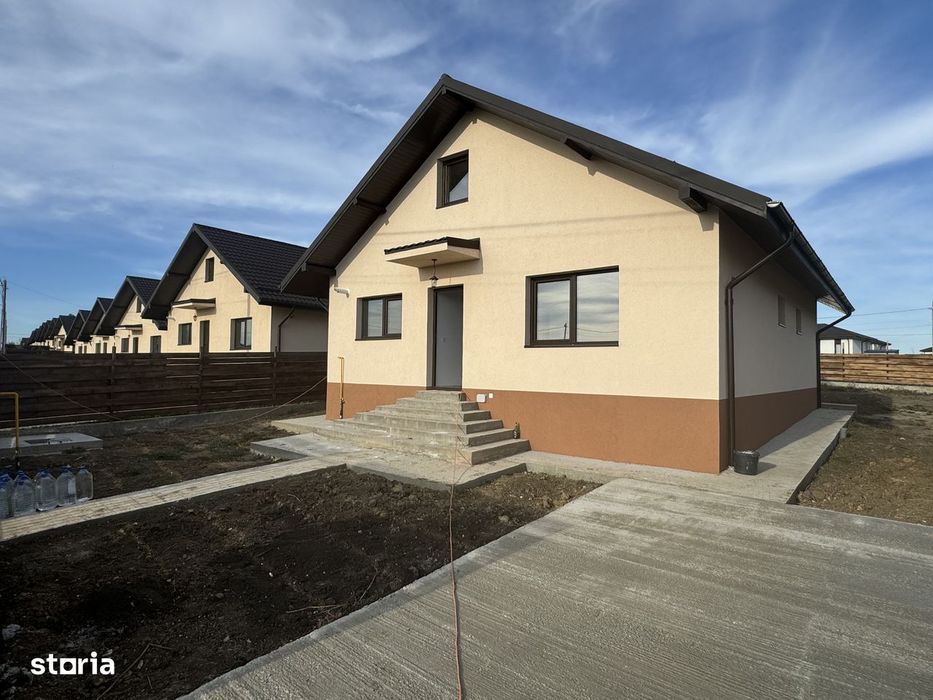 485 mp teren! PLACA! 2 BAI! Dressing! Casa Valea Ursului - Vorovest