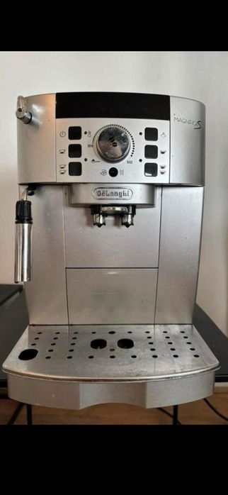 Кафе автомат  delonghi