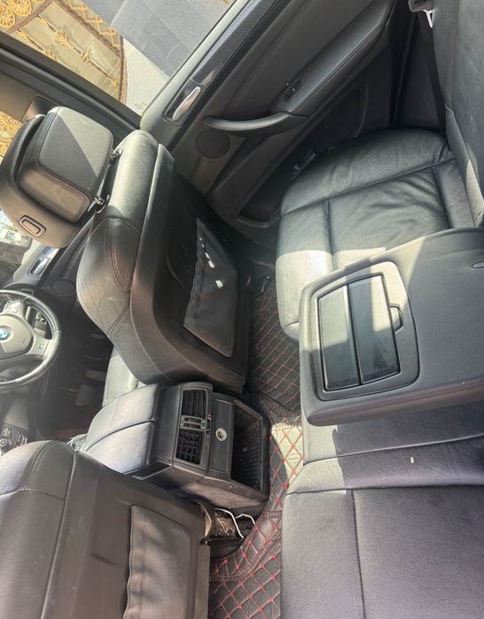 Dezmembrez bmw x5 e70 3.0d m57 pachet m jante r20 7 locuri motor cutie