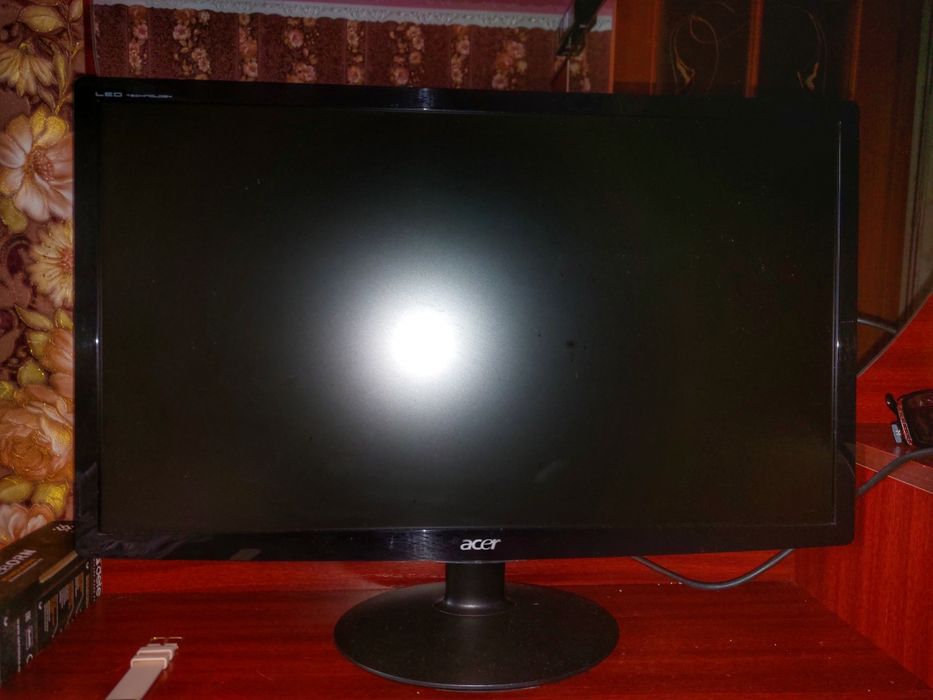 Продам монитор Acer Full HD