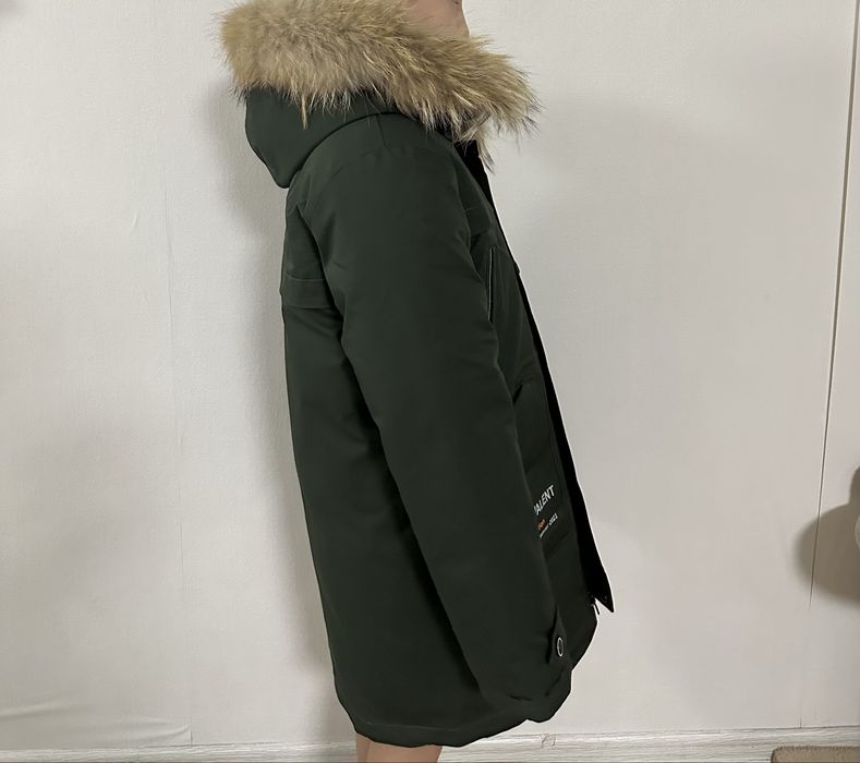 Продается Зимний пуховик