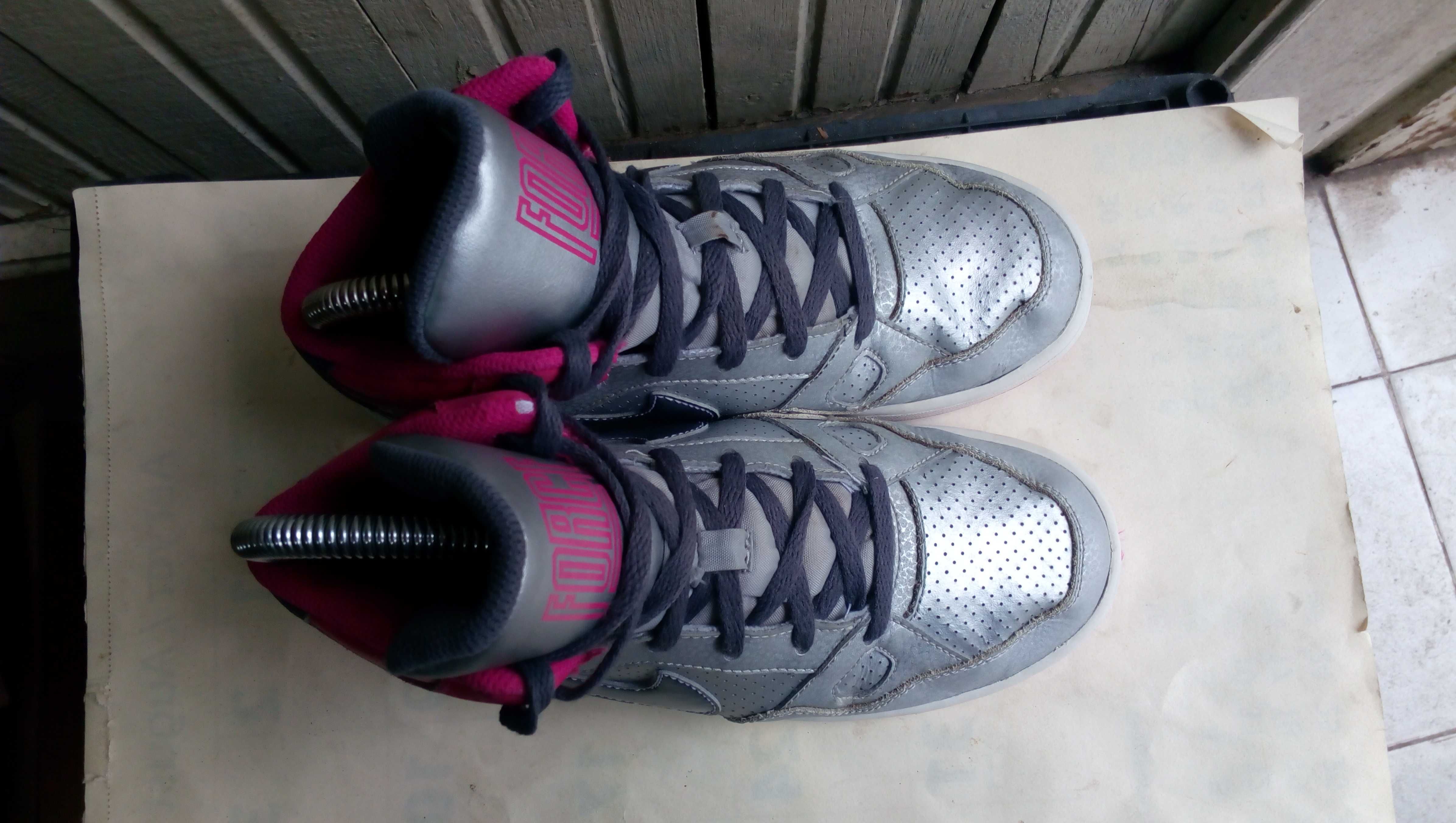 ''Nike Son Of Force Mid''оригинални маратонки 35 номер