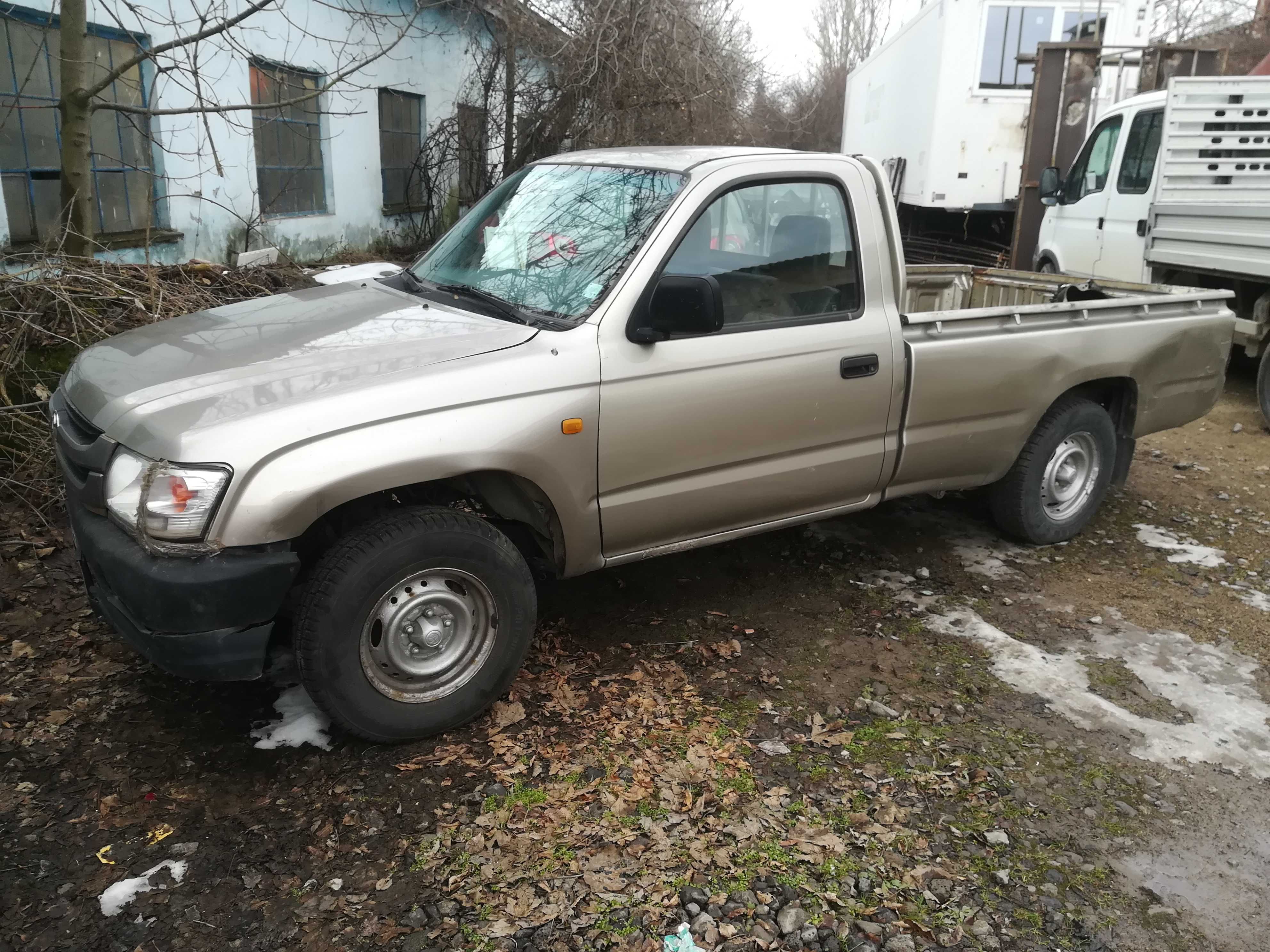 На части Toyota Hilux 2.5 TD D4D Тойота Хайлукс задно предаване пикап