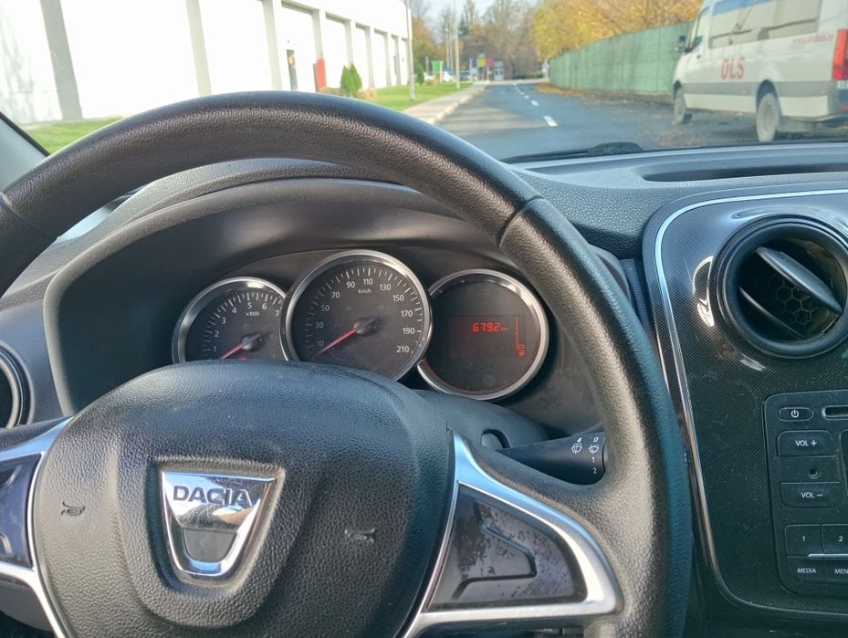 De vânzare Dacia Sandero 2018.E 6