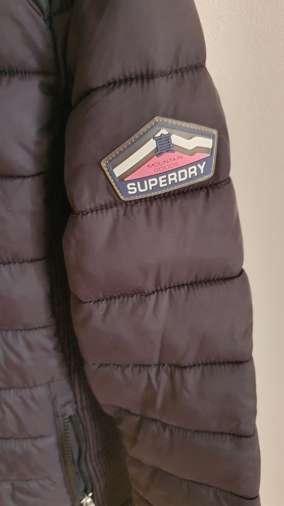 Superdry  черно яке р.S